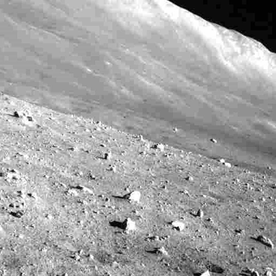 Ay'da yan yatan uzay aracının yeni görüntüleri paylaşıldı!