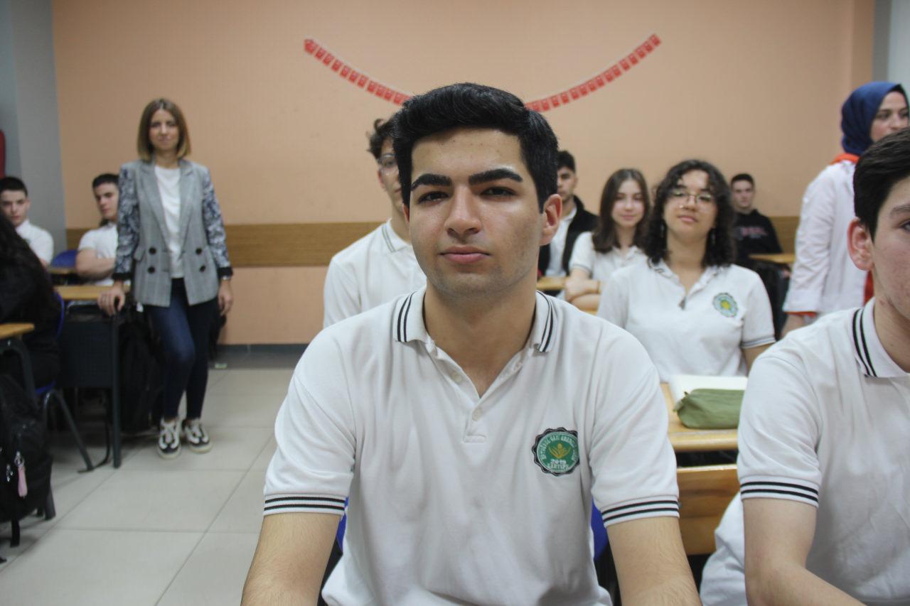 Lise öğrencisi Türkiye'nin gururu oldu! CERN’e kabul edildi…