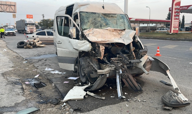 Şanlıurfa’da Feci Kaza: İki Otomobil Çarpıştı, 10 Yaralı