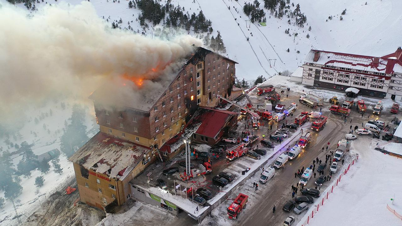 Kartalkaya’daki Otel Yangınının Nedeni Belli Oldu: Kızgın Yağ Alev Aldı, 78 Kişi Hayatını Kaybetti