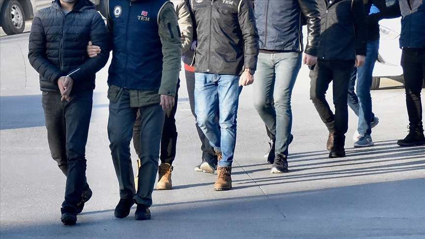 İstanbul Merkezli FETÖ Operasyonunda 40 Şüpheli Yakalandı: 18’i Aktif Kamu Görevlisi