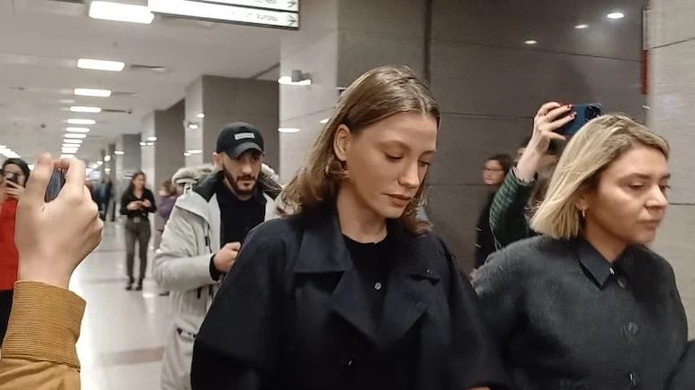 Serenay Sarıkaya Adliyeye Gitti: Menajeri Hakkında Soruşturma
