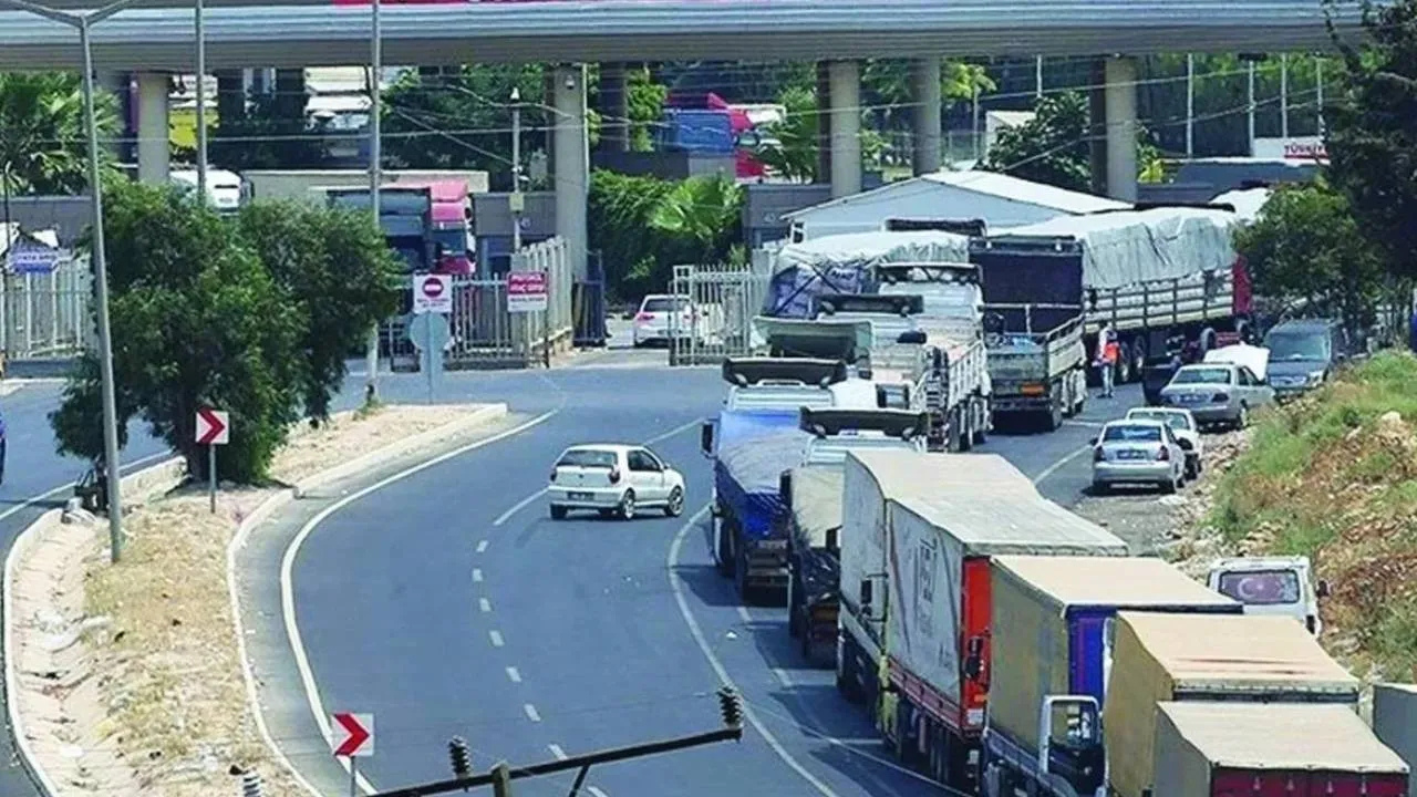 Suriye İle Yaşanan Sorun, Türk Firmalarını Şaşırttı: Gümrük Vergisi Artarken Miktar Düşük Kaldı