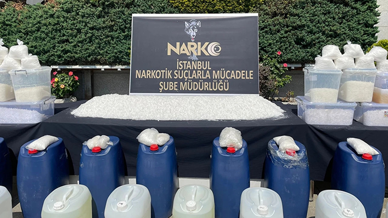 Fatih’te Uyuşturucu Operasyonu: 38 Kilo 740 Gram Metamfetamin Ele Geçirildi
