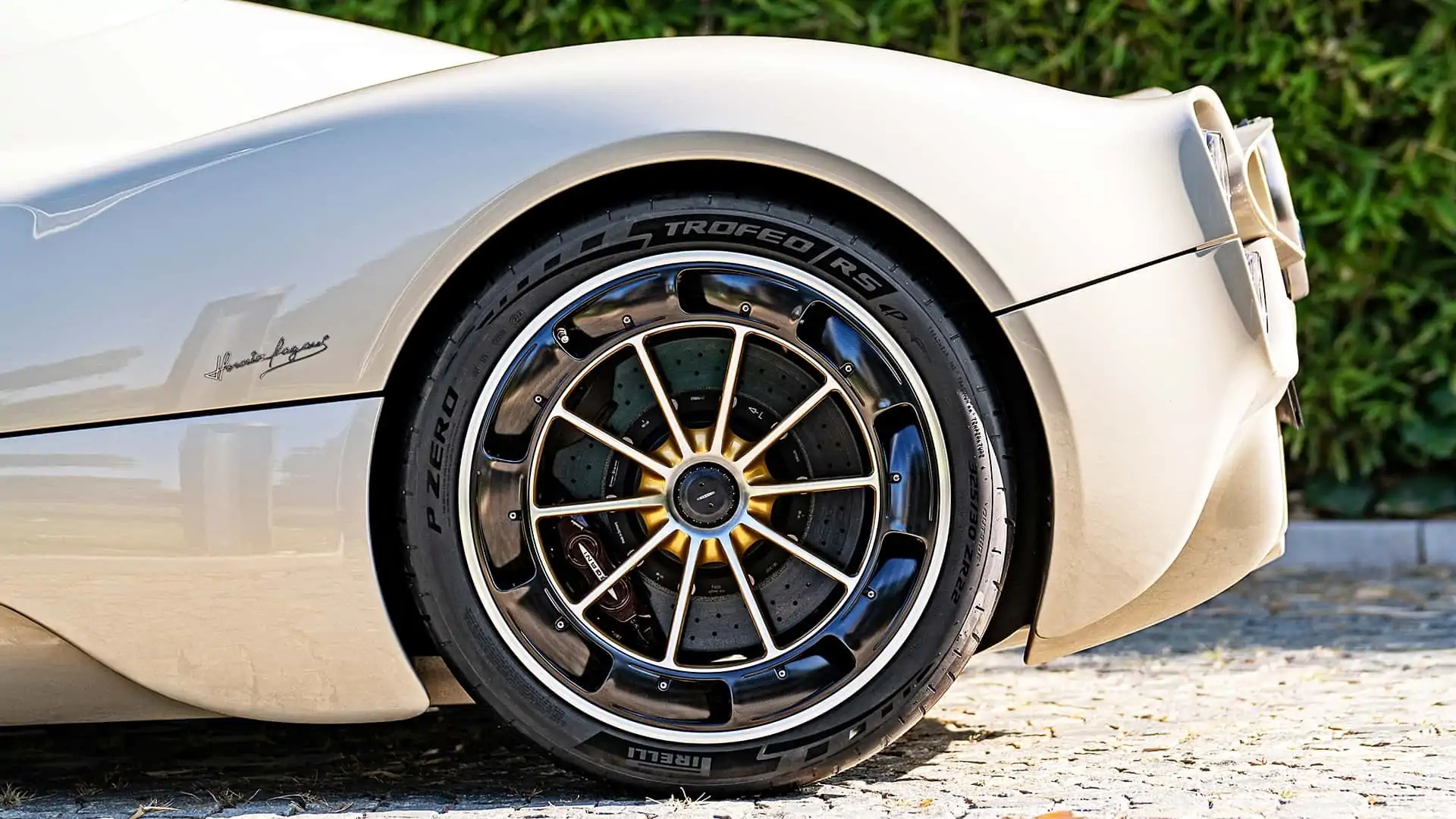 Pirelli P Zero, 40 Yılını Kutluyor: Beşinci Nesil Geliyor
