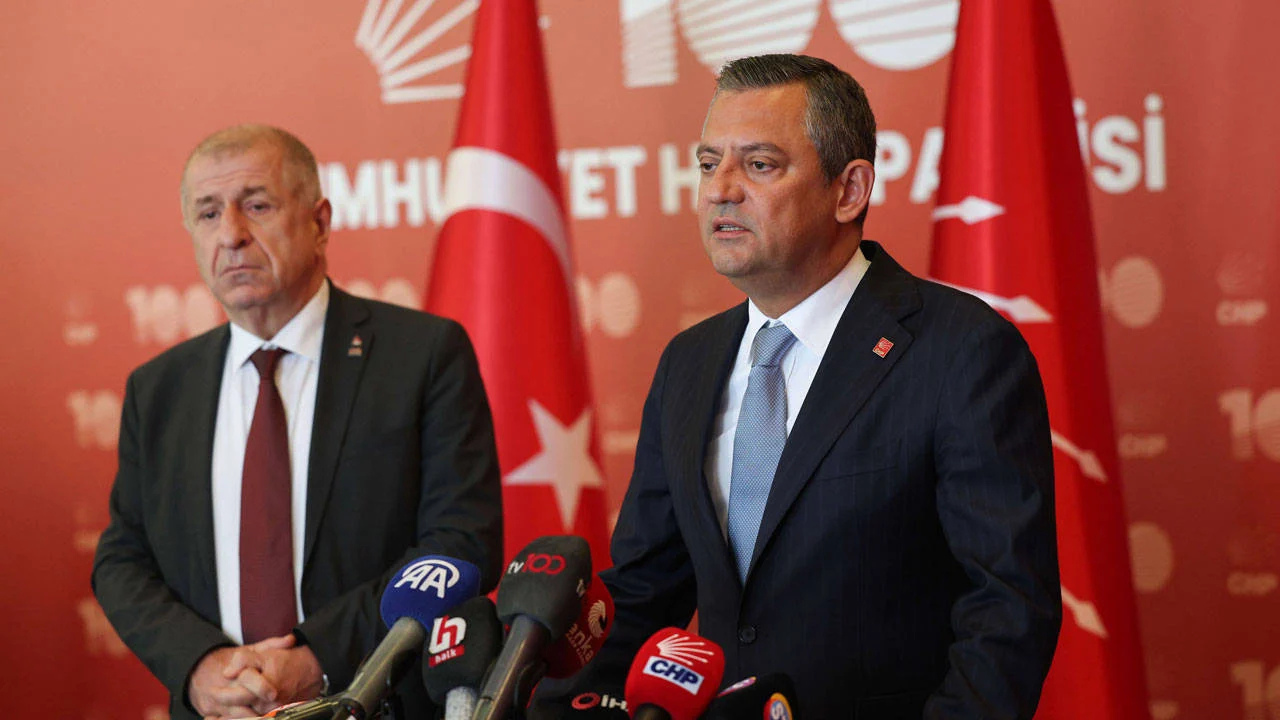 Özgür Özel ve Mansur Yavaş’tan Zafer Partisi’ne Destek Ziyareti: “Herkes Hedefte”