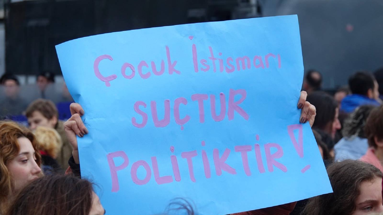 ÇYDD’den Müftünün Taciz İddialarına İlişkin Sert Açıklama: ‘Bilimsel Eğitim İlkelerine Derhal Geri Dönülmeli!’