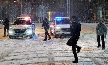 “Kar Topu Atan Çocuklara Silah Çeken Kişi Tutuklandı!”