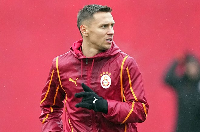 Galatasaray’ın Yeni Transferi Frankowski İçin Fransız Muhabirden Çarpıcı Açıklamalar: ‘Buna Şok Diyebiliriz’