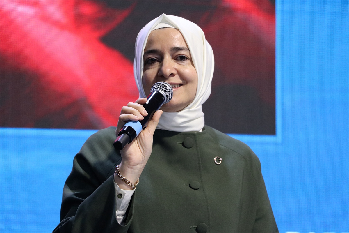 AKP’li Fatma Betül Sayan Kaya, TÜSİAD’ı Eleştirerek ‘Baronlara Meydanı Bırakmayacağız’ Dedi