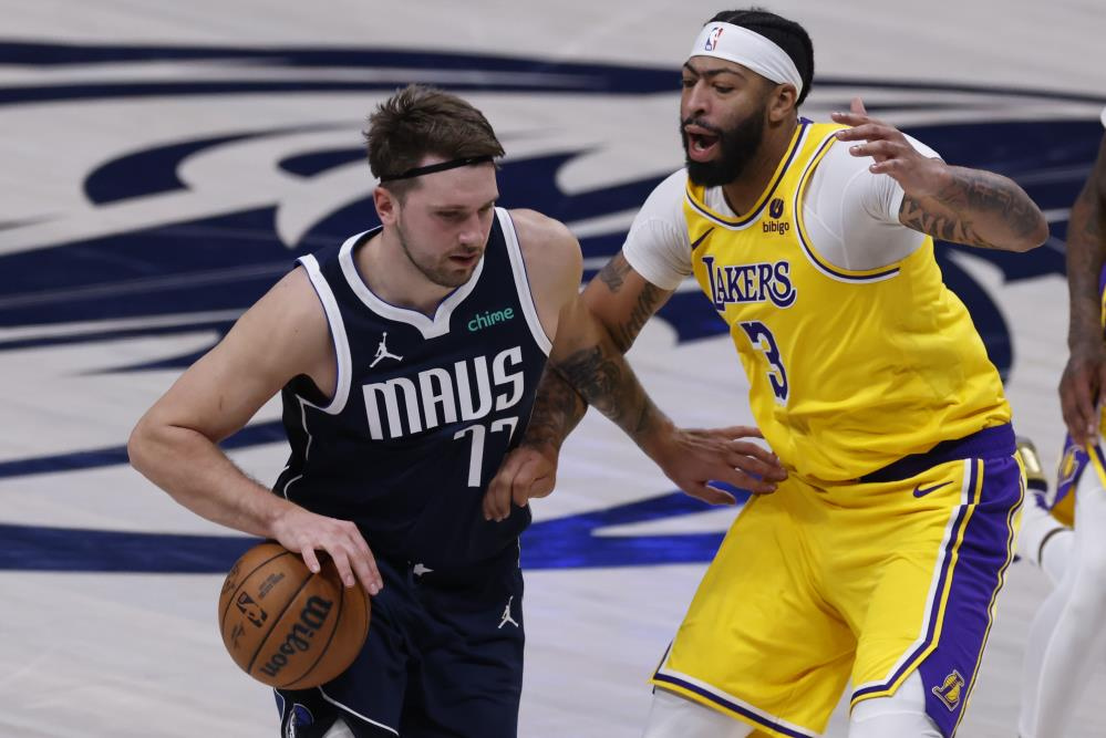 Luka Doncic Siftahını Yaptı: Los Angeles Lakers Kendi Evinde Kazandı!