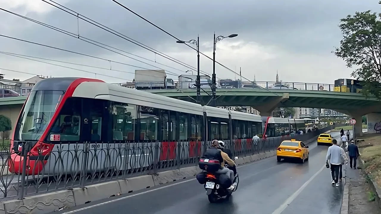 “İBB’den Aksaray Tramvay İstasyonu İçin Geçici Düzenleme Duyurusu”