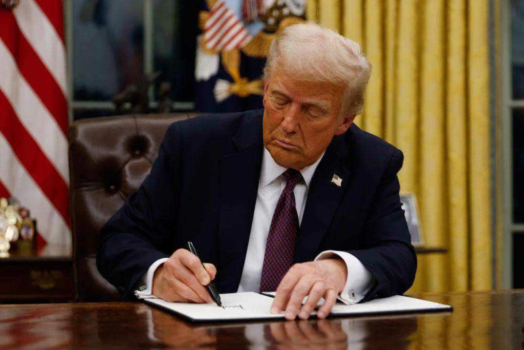 4 Mart’ta Yürürlüğe Girecek: Trump’ın Gümrük Vergilerine AB ve Kanada’dan Sert Tepki!