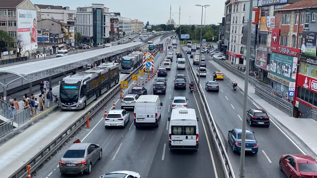 Kar Sonrası İstanbul Trafiği Yeniden Hareketlendi