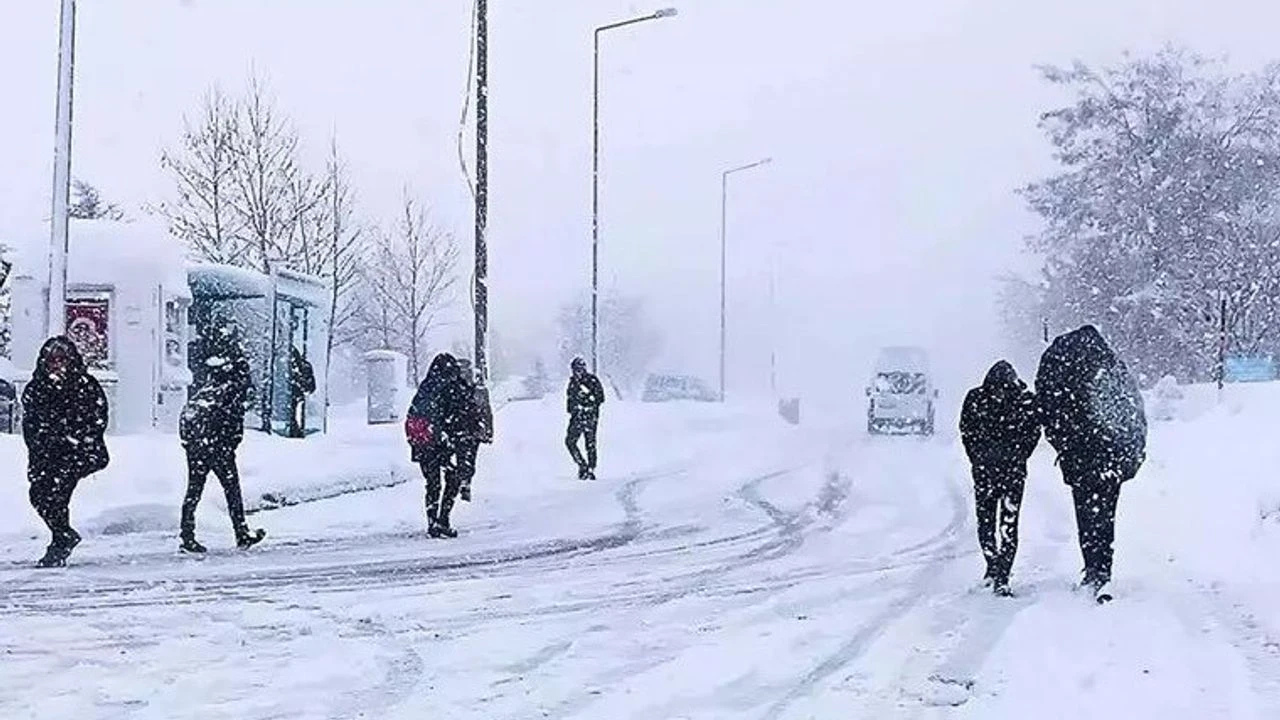 Bazı İl ve İlçelerde Eğitime Ara Verildi