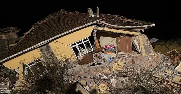 Sinop’ta Heyelan Faciası: 3 Ev Yıkıldı, 4 Kişi Yaralandı