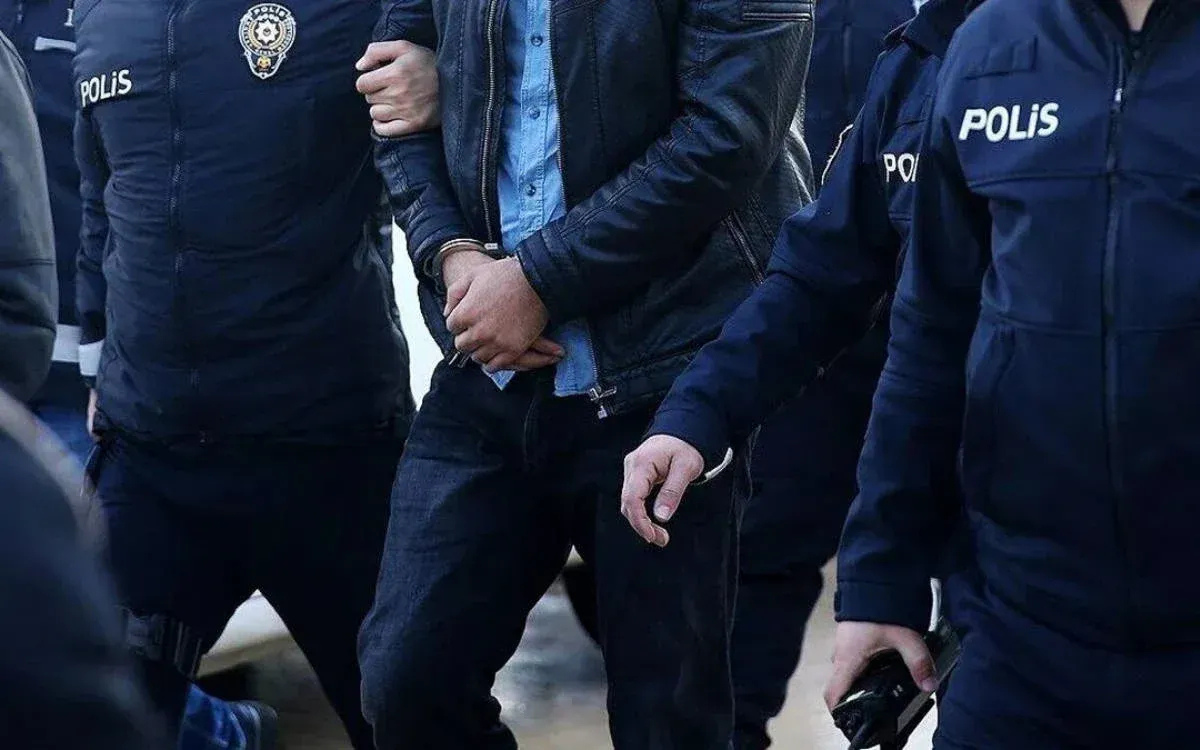 CHP’li Belediyelere Operasyon: Eski Şişli ve Sarıyer Belediye Başkanlarına Gözaltı Kararı