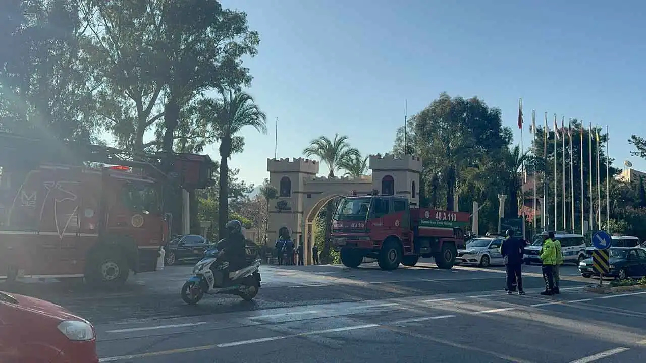 Muğla’da 5 Yıldızlı Otelde Korkutan Yangın: 15 Kişi Hastaneye Kaldırıldı!