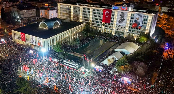 CHP’nin İlçe Mitingleri Başlıyor: İlk Buluşma Şişli’de