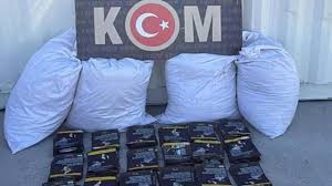 Aydın’da Ruhsatsız İşyerinde 58 Kilogram Kıyılmış Tütün Ele Geçirildi