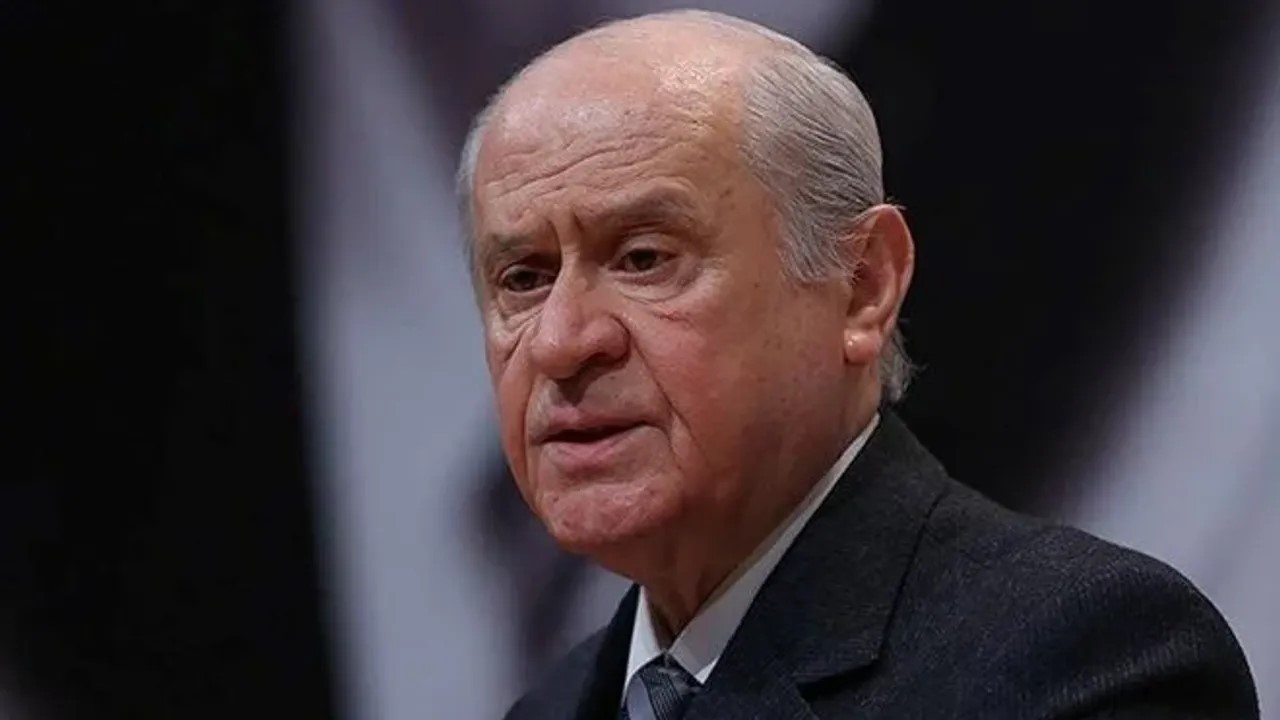 Bahçeli’den Sert Fetih Mesajı: “İstanbul’un Kuşatması Kırılacaktır”