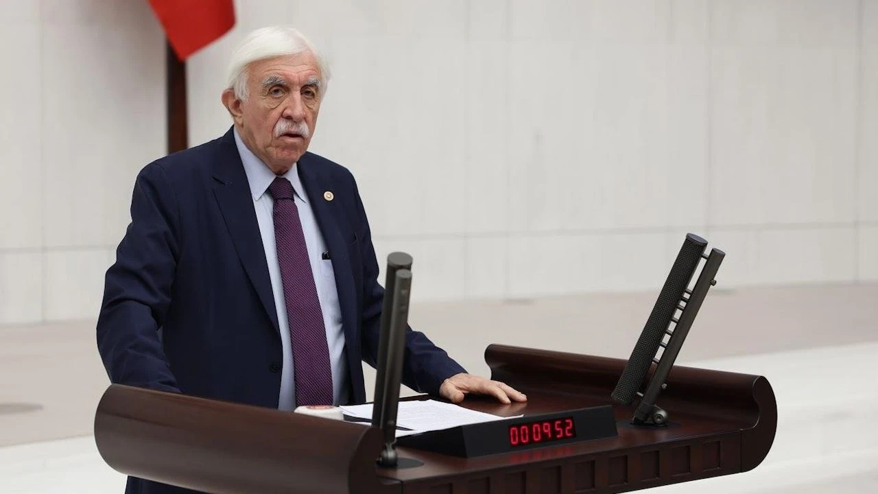 DEM Parti, TBMM Başkanlığı için Cengiz Çandar’ı aday gösteriyor