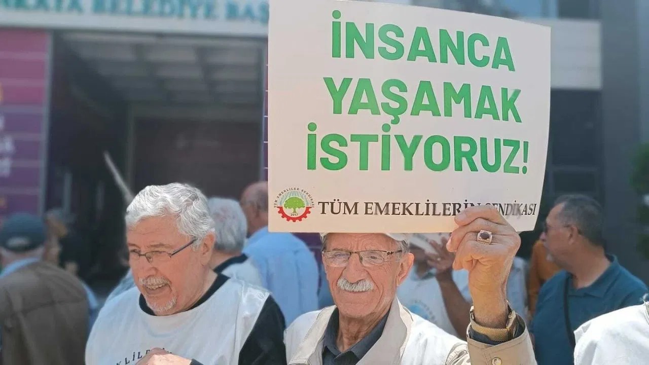 Bayram Öncesi Emekliler Sokakta: “Açlığa Mahkûmuz!”