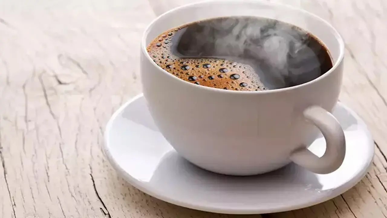 Kahvesiz Güne Başlayamayanlar Dikkat! Aç Karnına Kahve Tüketmenin Sağlığa Zararları