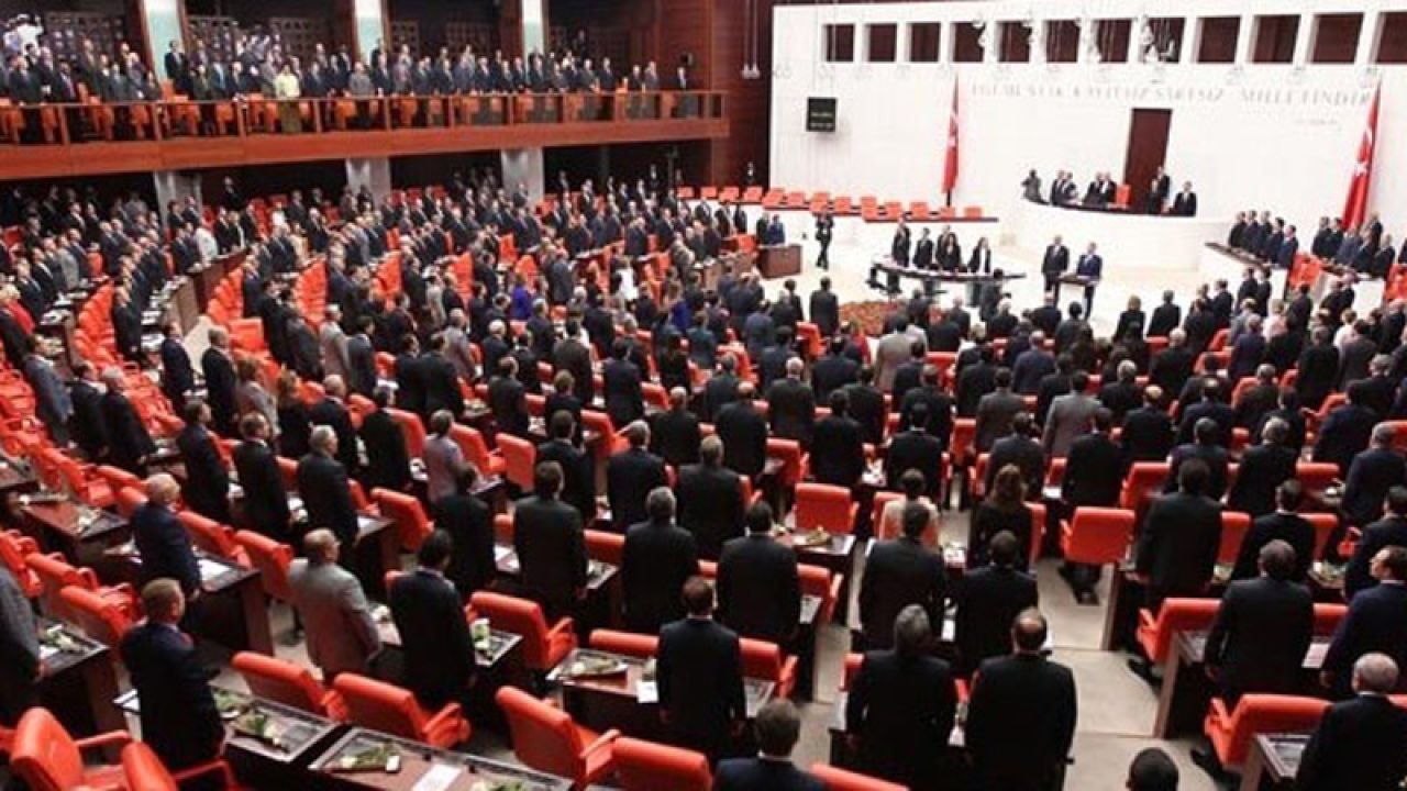 AKP’den AYM’ye Müdahale Hamlesi: İptal Kararlarına Yönelik Teklif Meclis’te