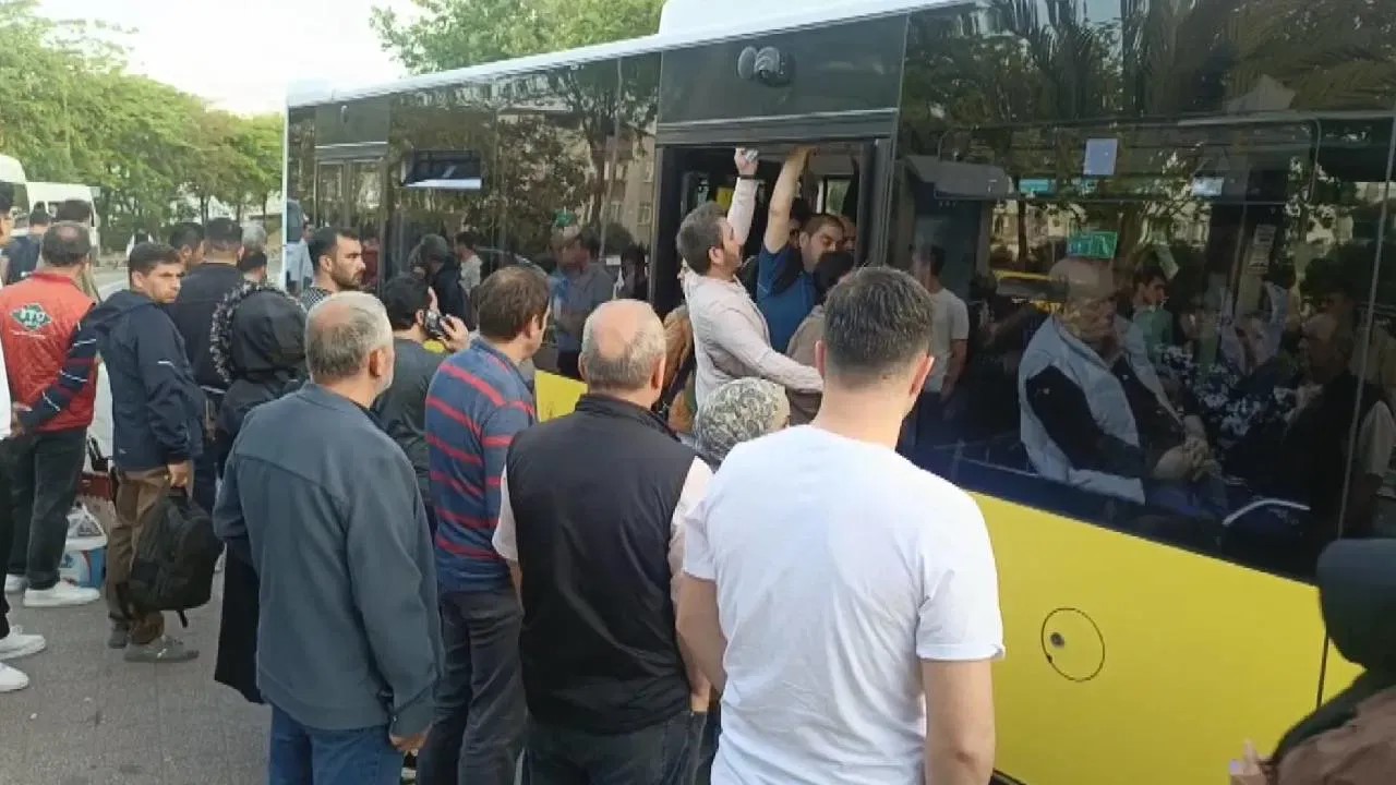 İstanbul’da Halk Otobüsü Krizi: Binlerce Araç Kontak Kapattı, Yolcular Zorlandı!