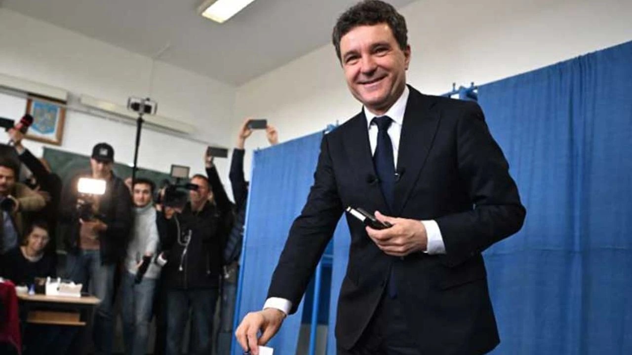 Romanya’nın Yeni Cumhurbaşkanı Bağımsız Aday Dan Oldu