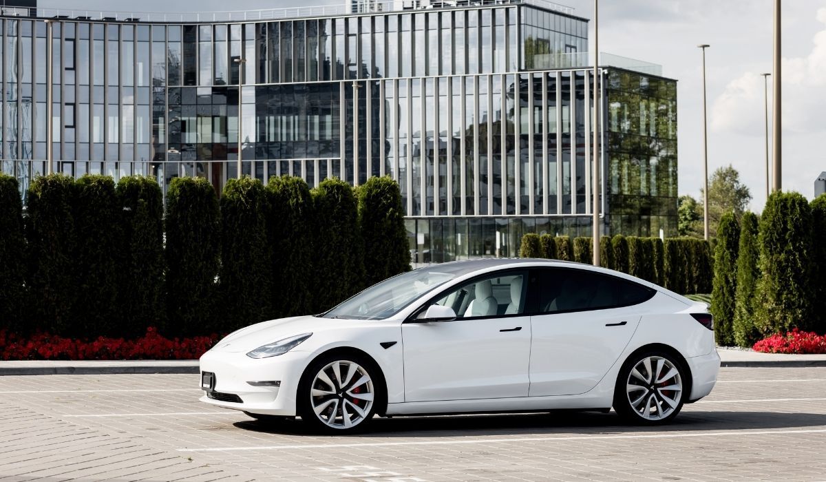 Türkler 2 Dakikada Tüm Tesla Model Y Stoklarını Tüketti, Avrupa’dan Zorunlu Açıklama Geldi!