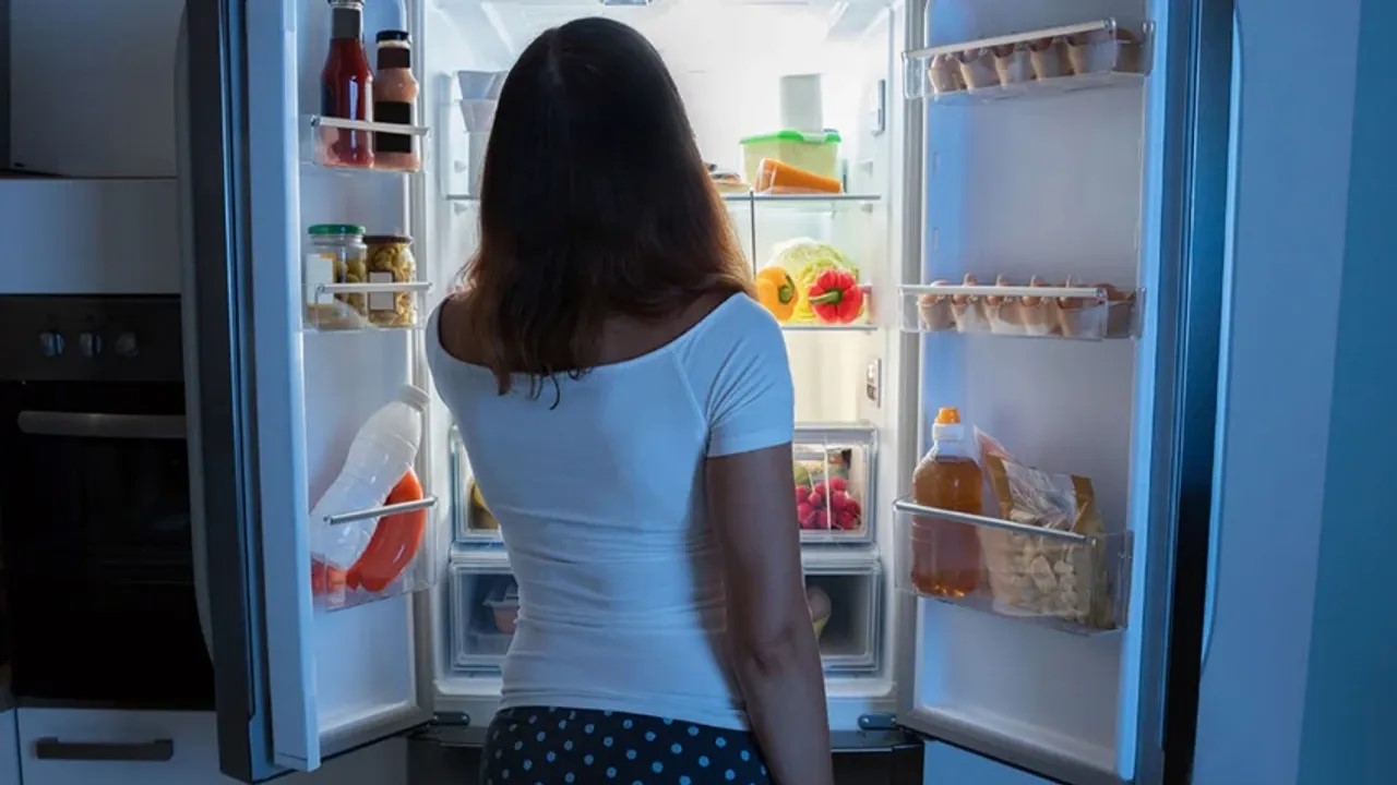 Uzmanlar Uyardı: ‘Gece Açlığı’ Metabolik Bir Hastalığın Habercisi Olabilir!