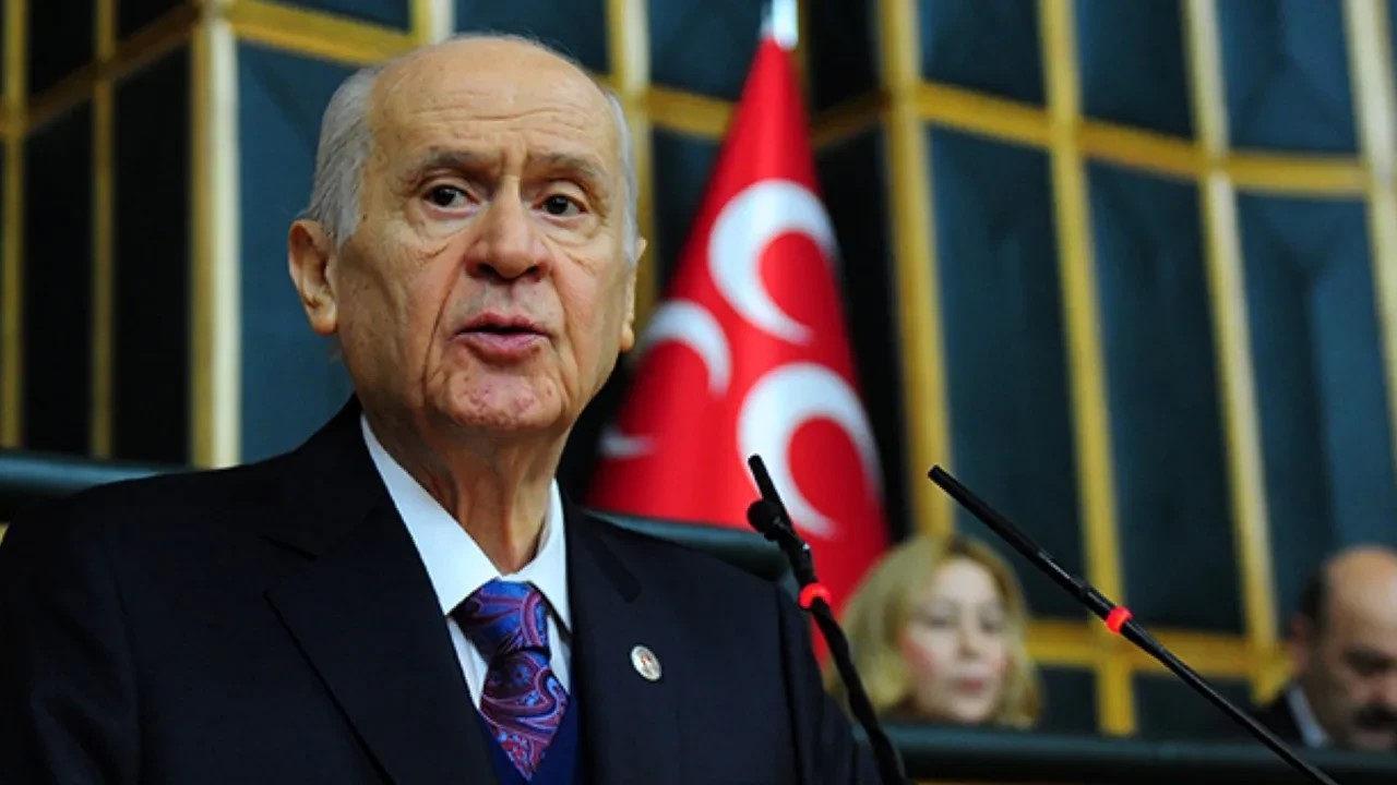 Devlet Bahçeli’den Bayram Sabahı ‘Anayasa’ Mesajı: “Bayram Sonrası TBMM’ye Önemli Görev Düşüyor”