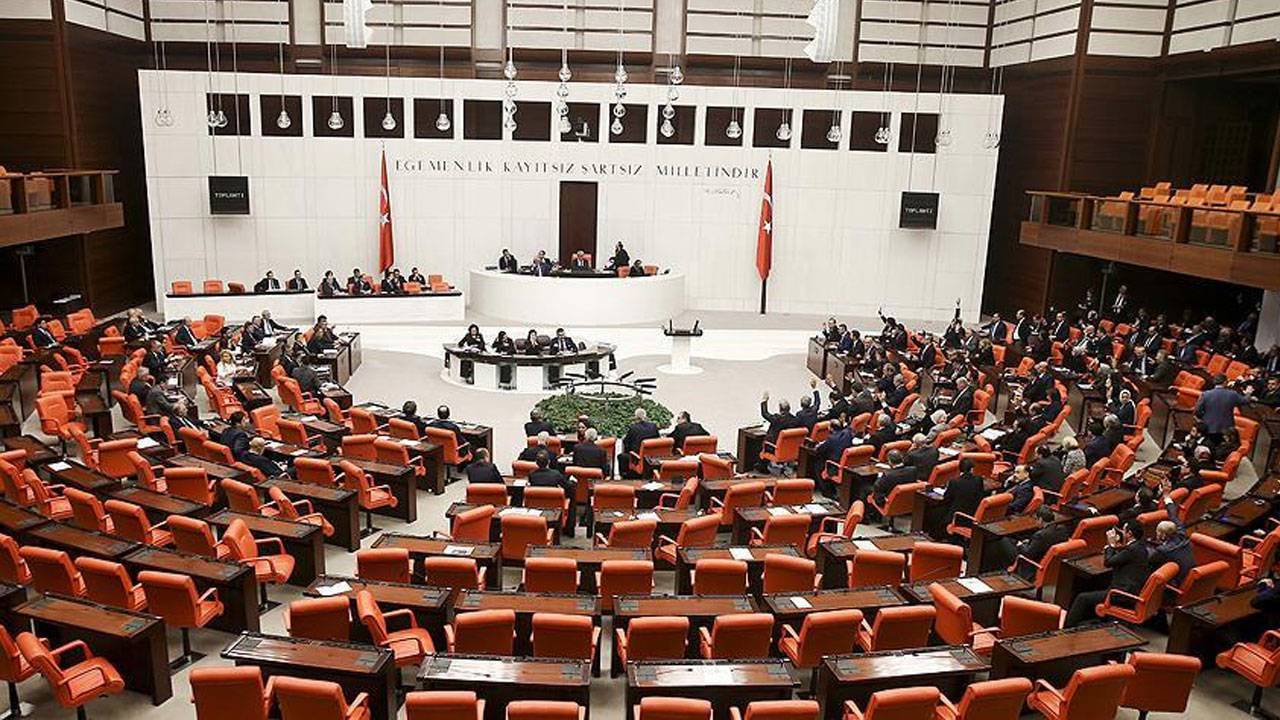 CHP’den ‘Tuzaklarla Dolu Ceza Paketi’ Muhalefet Şerhi: “Reform Değil, Muhaliflere Daha Fazla Ceza”