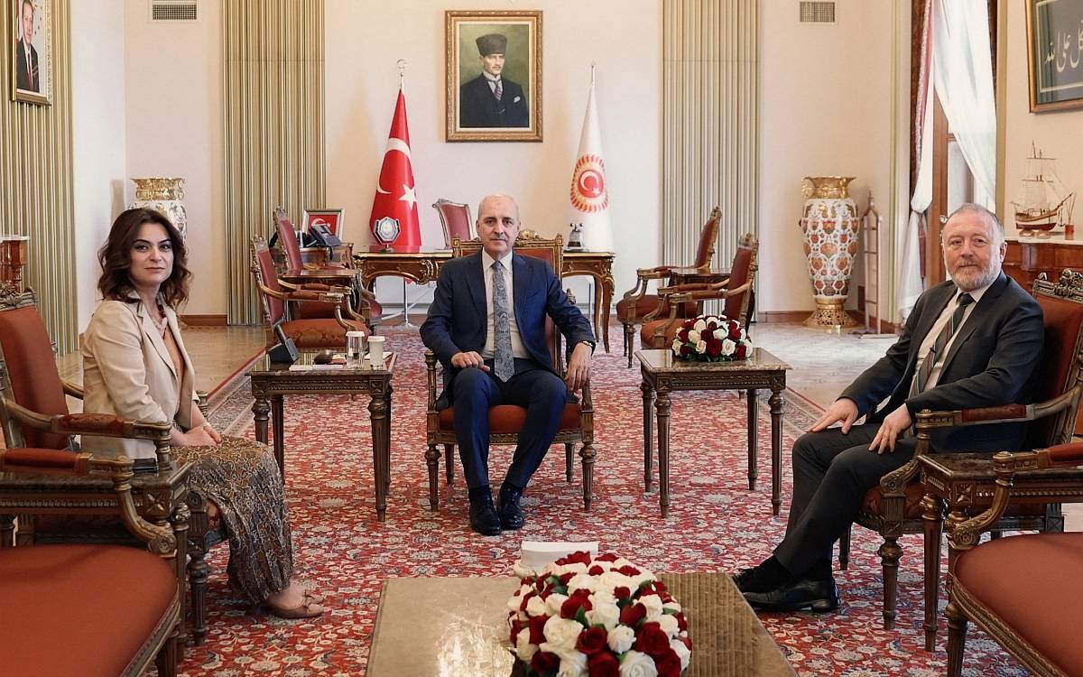 DEM Parti’den Meclis Başkanı Kurtulmuş’a Kritik Çağrı: “Yeni Komisyon İçin Hızlı Adım Atılmalı”