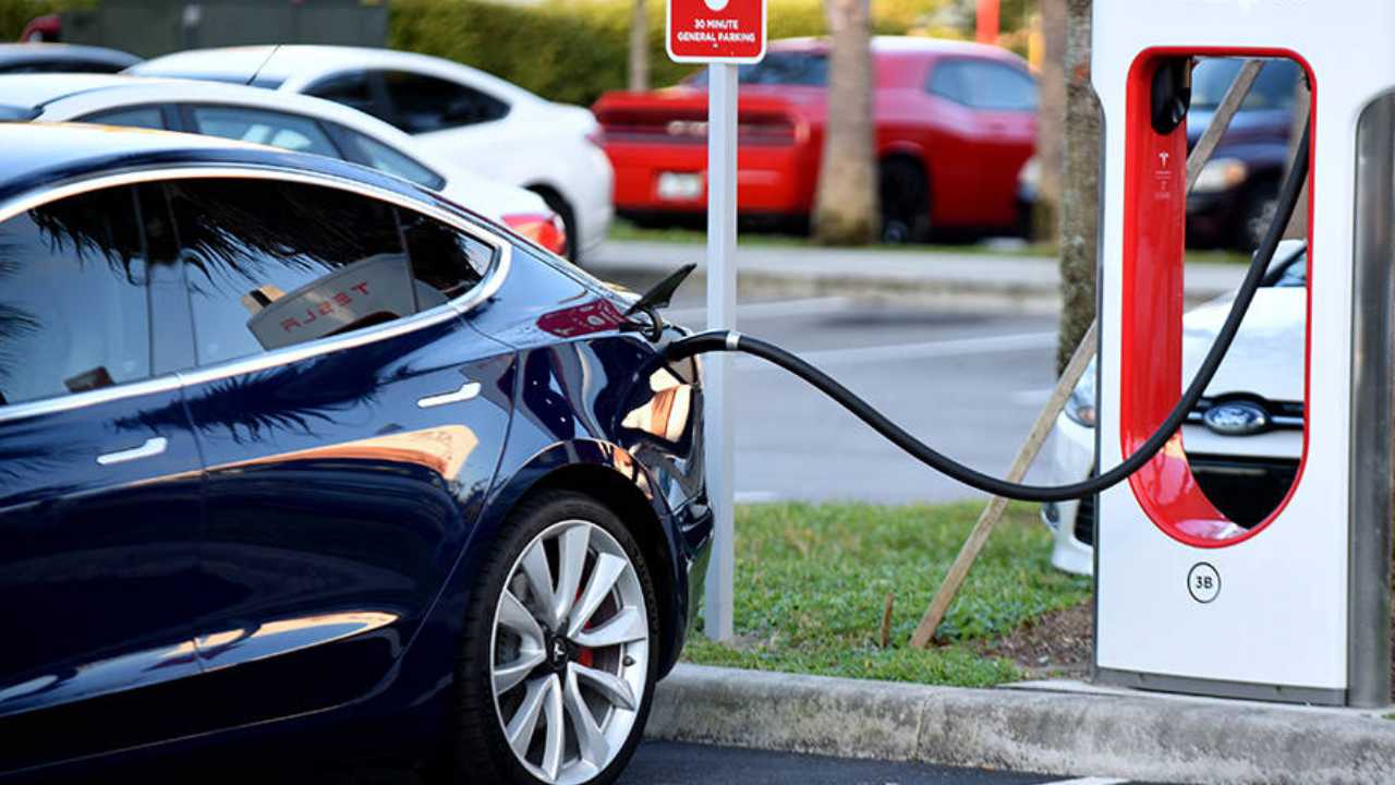 Elektrikli Araçta Çinli Üreticiler Geçen Yıl Öne Çıktı, Avrupa Geride Kaldı