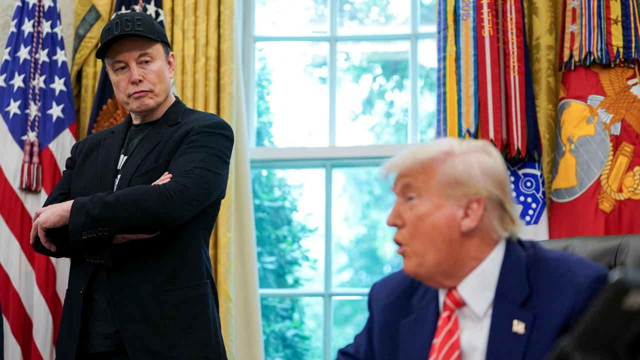 Elon Musk, Trump Hakkındaki ‘Epstein Dosyası’ Paylaşımını Sildi: ABD Siyasetinde Gerilim Tırmanıyor
