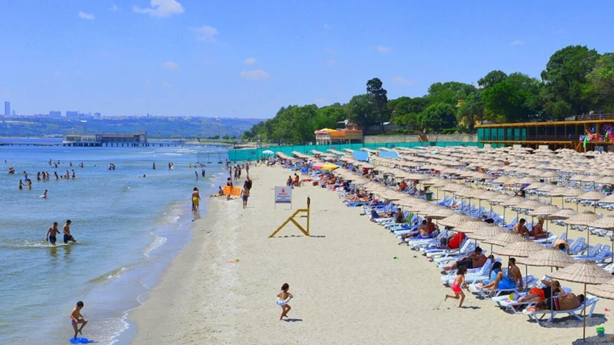 İstanbul’da 97 Nokta Yüzme Alanı Olarak Belirlendi: Hangi Plajlar Sağlıklı ve Güvenli?