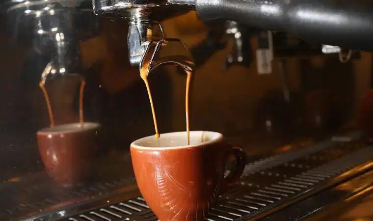 Kahve Severlere Müjde: Her Gün Kahve İçmek Yaşlanmayı Yavaşlatıyor