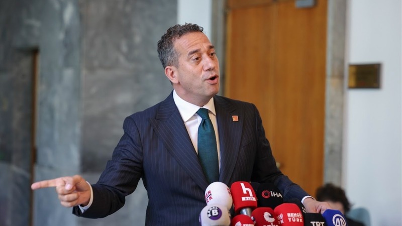 CHP’li Başarır’dan Yeni Akit’e Sert Tepki: “Sıradan Hale Getirdiğiniz Bu Kötülükte Boğulun!”