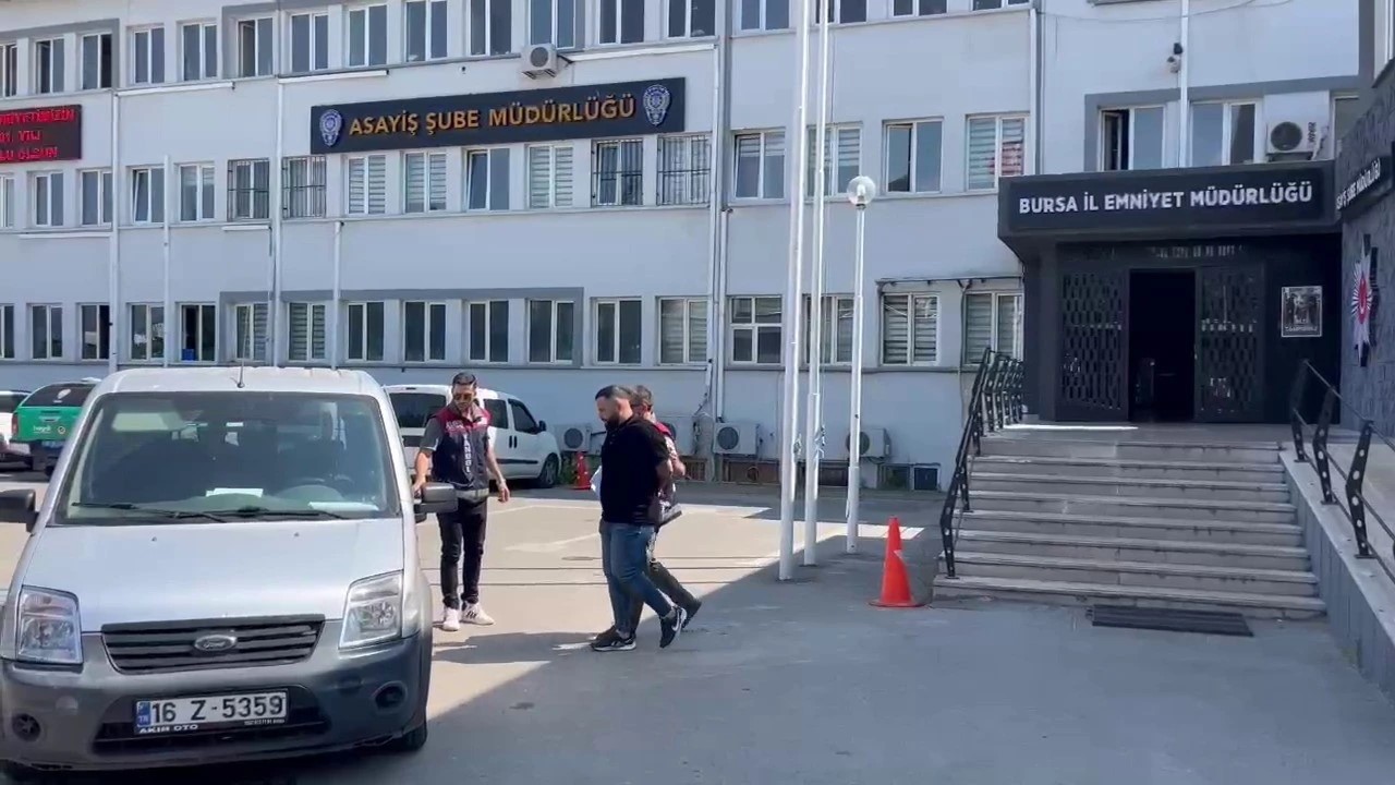 Yetkili Servis Yalanıyla 250 Bin Liralık Vurgun! Arama Motorunda Ön Plana Çıkıp Vatandaşları Dolandırdılar
