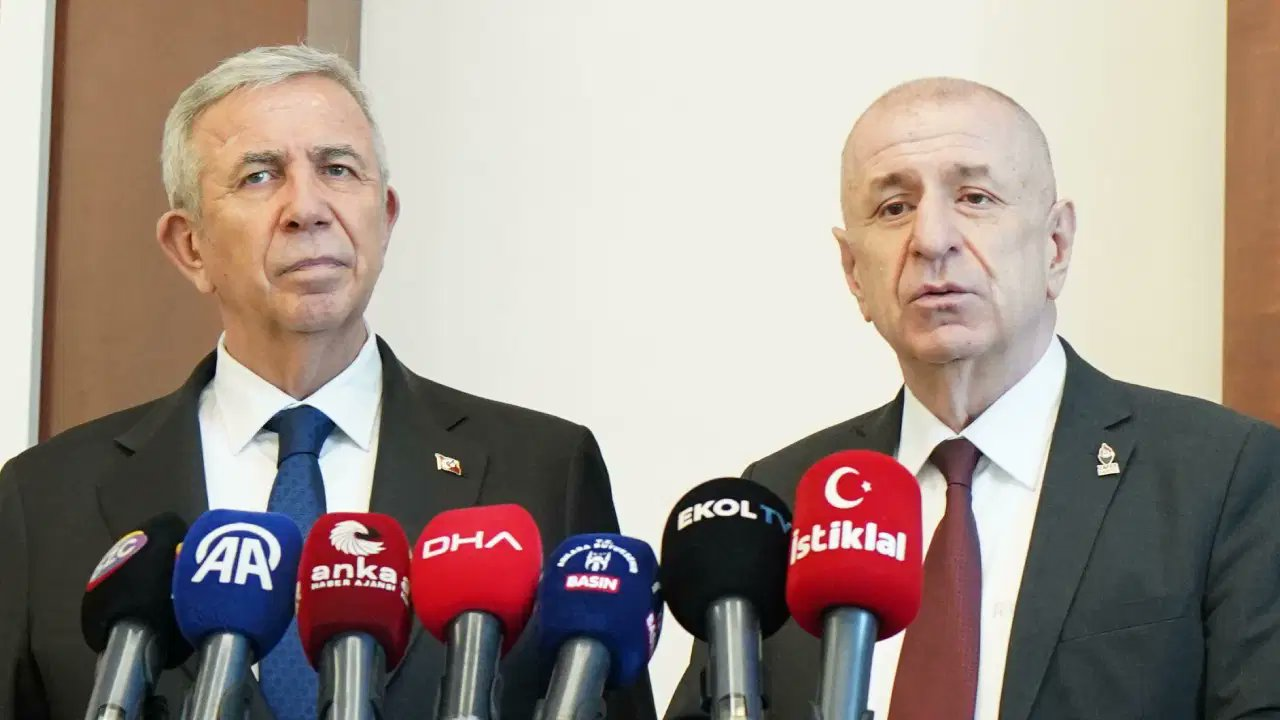 Ümit Özdağ’dan Mansur Yavaş’a ziyaret: “İmamoğlu’nun avukatının tutuklanması hatalı ve hukuksuz bir işlem”