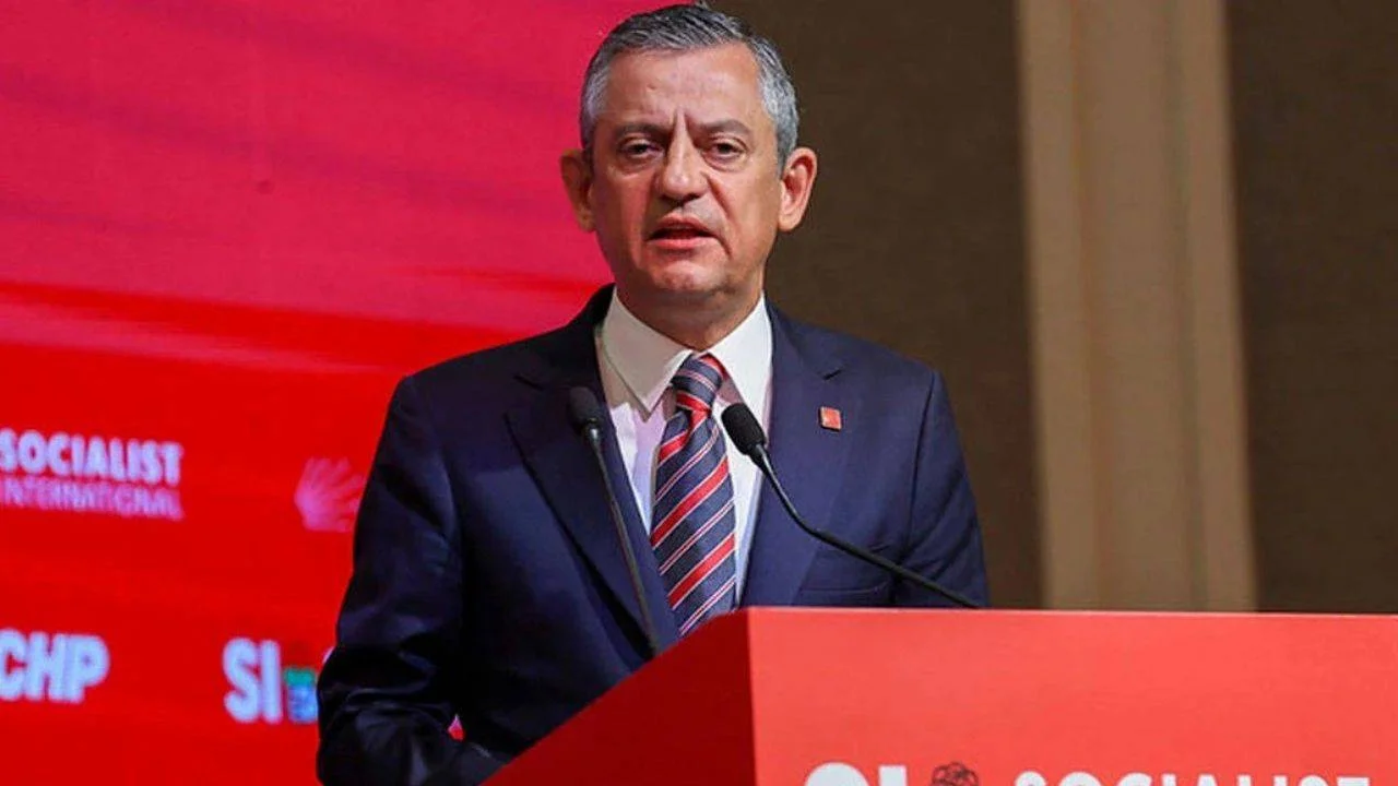Özgür Özel Brüksel ve Berlin Yolcusu: AB Zirvesi’nde Konuşacak, SPD Kongresi’nde Almanca Hitap Edecek