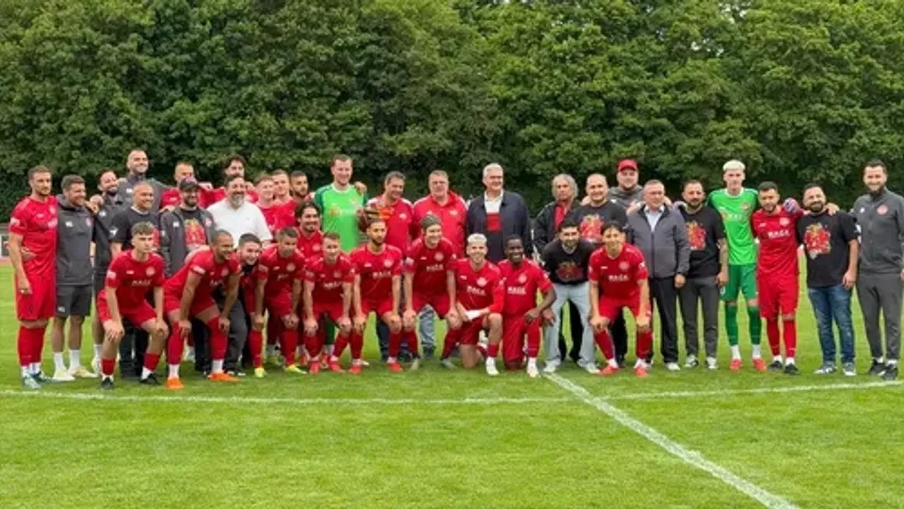 Almanya’da Gurur Tablosu: Türkspor Neckarsulm Şampiyon Olarak Oberliga’ya Yükseldi