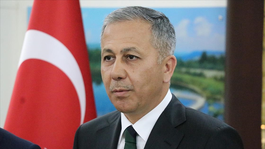 Bakan Yerlikaya’dan Sürücülere Bayram Dönüşü Uyarısı: “Yorgun ve Uykusuz Yola Çıkmayın”