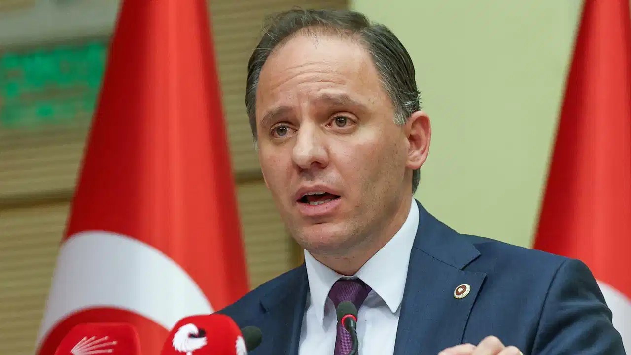 CHP’li Yavuzyılmaz Belgesiyle Duyurdu: “İBB Aracı Binali Yıldırım’ın Seçim Kampanyasında Kullanıldı”