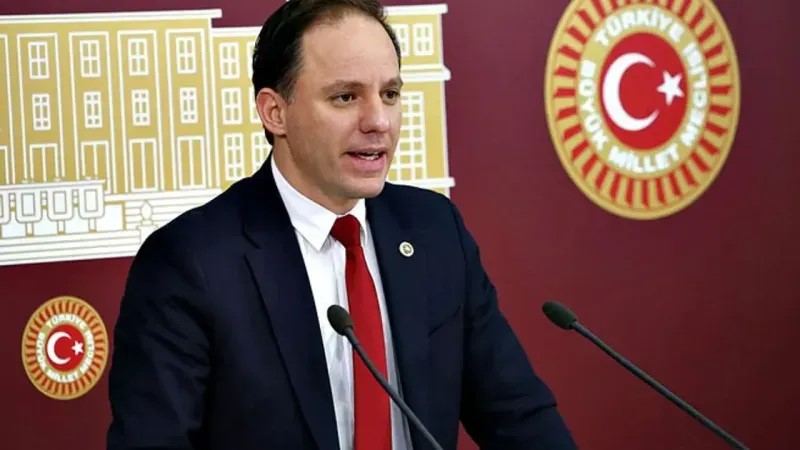 CHP’li Deniz Yavuzyılmaz’dan Yolsuzluk İhbarda Bulundu: “Ahtapotun Kılcal Damarlarını Bulduk”