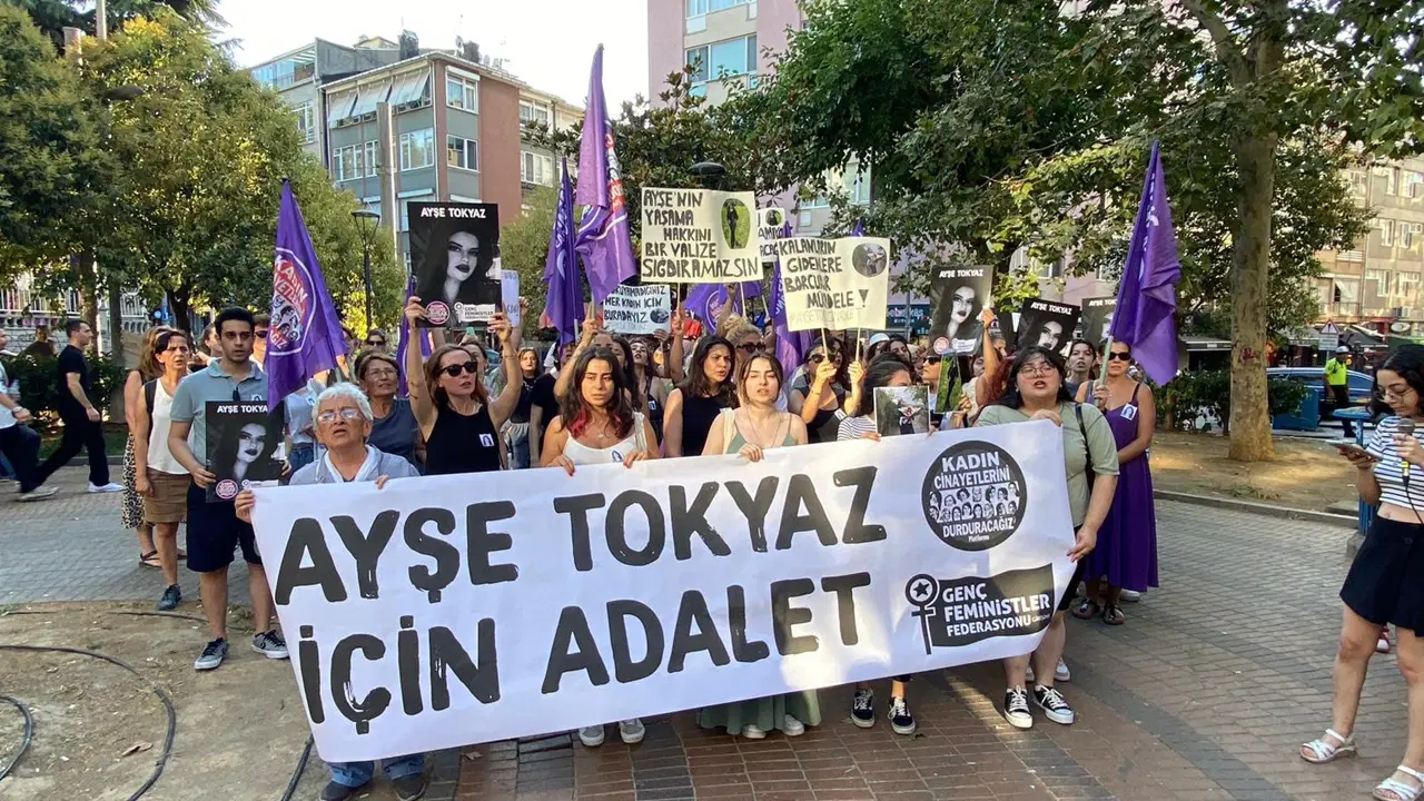 Kadınlar, Türkiye’nin konuştuğu Ayşe Tokyaz cinayeti için Kadıköy’de yürüdü