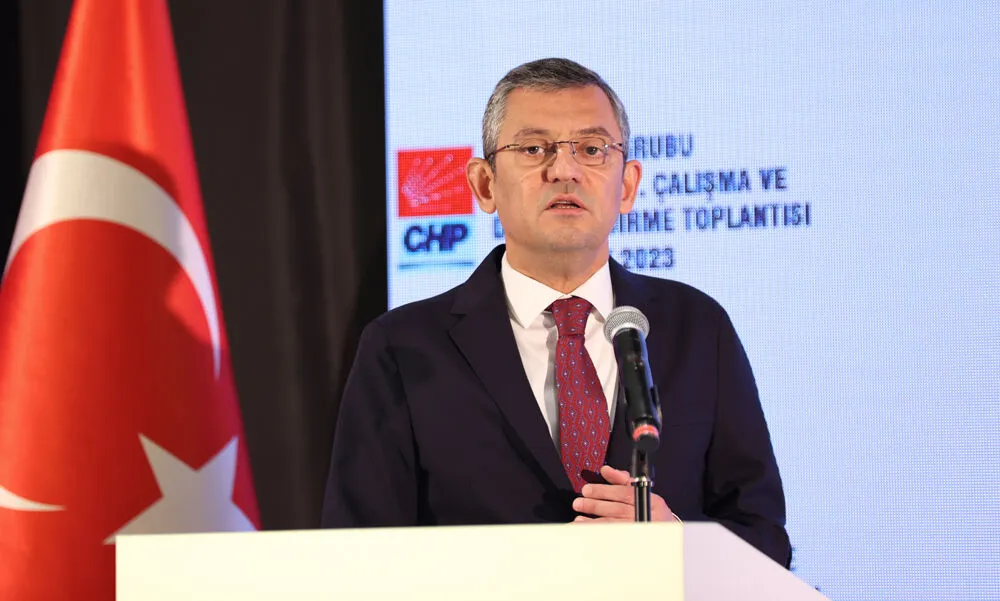 Özgür Özel’den Manavgat Belediyesi’ne Operasyon Tepkisi: “Erdoğan 10 Gün Önceden İşaret Etti”